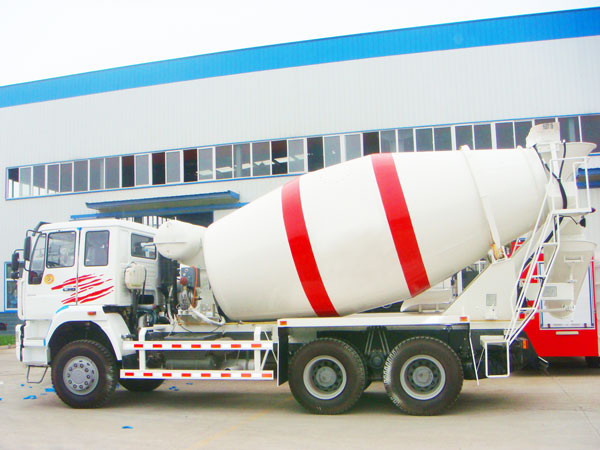 mobile concrete mixer truck