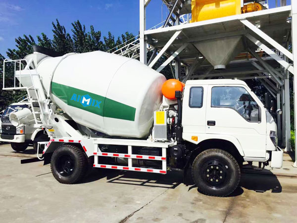 6m3 mobile concrete mixer truck