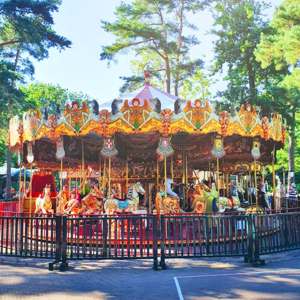 4 Tips to Find Quality Carousel Ride Manufacturers Online